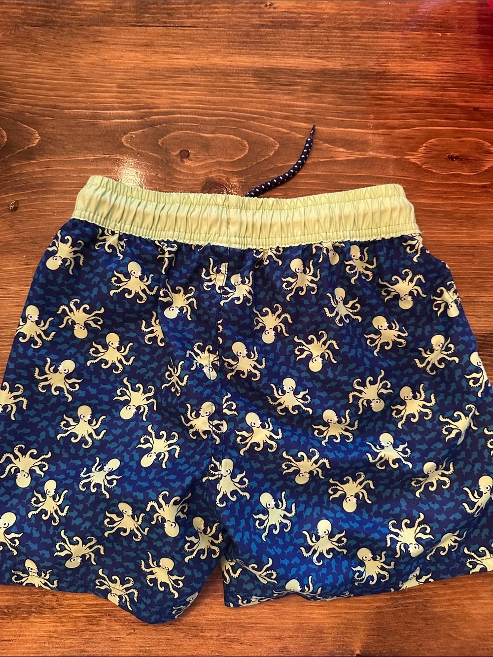 ♠️ NWOT Boys Octopus Print Swim Trunks - Navy & Lime